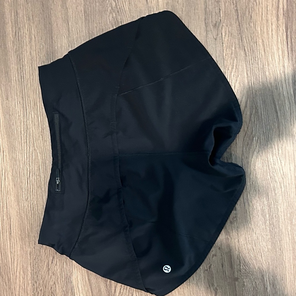 luLulemon speed up short size 4 tall